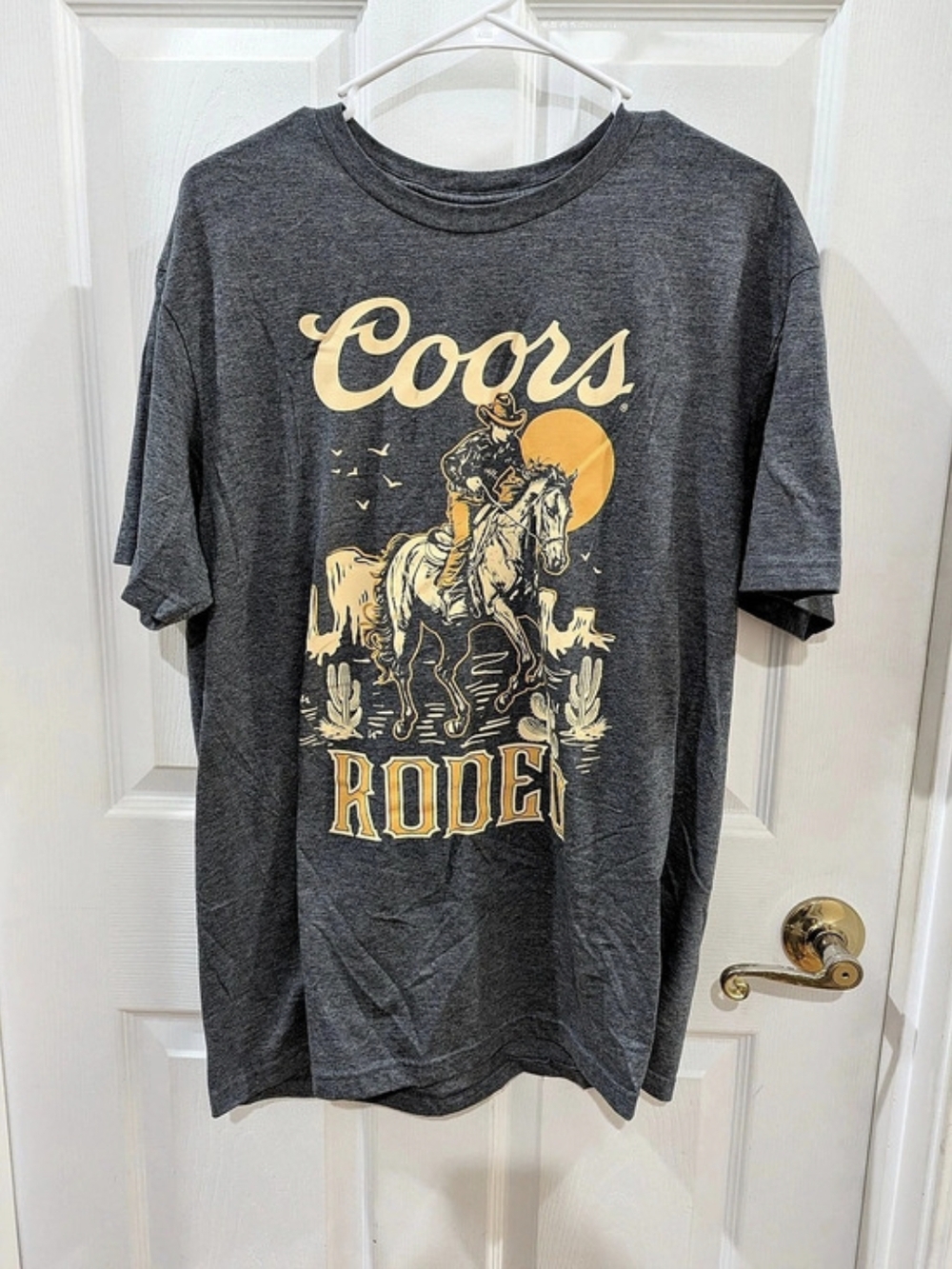 Coors Rodeo Cowboy Graphic T-Shirt Gray & Yellow Large